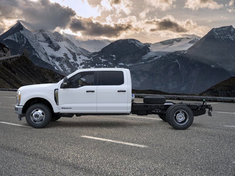 2026 Ford Chassis Cab F-350® XL