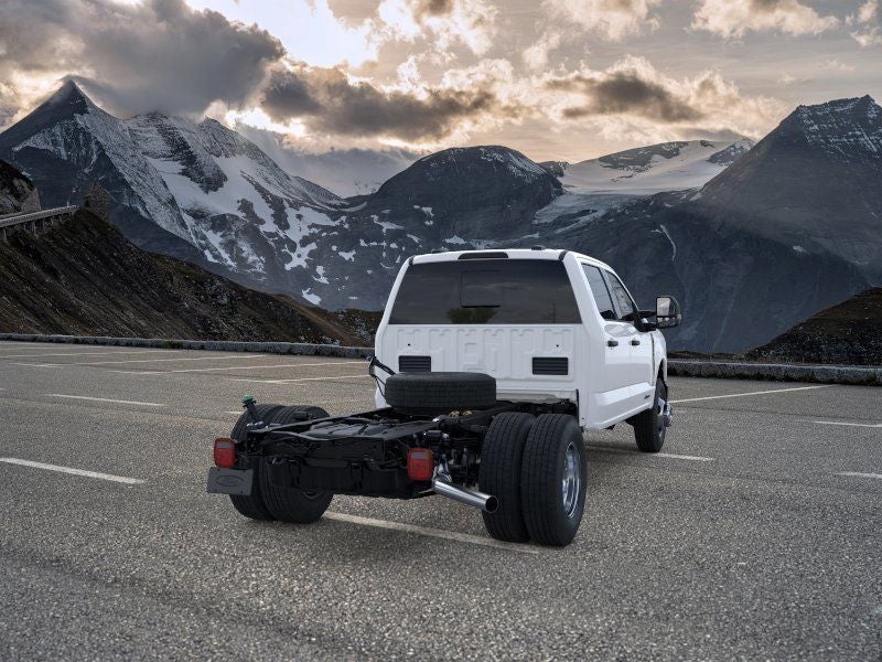 2026 Ford Chassis Cab F-350® XL