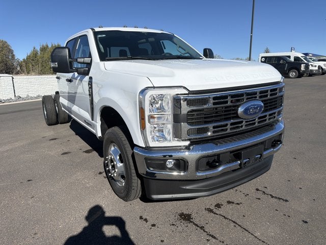 2026 Ford Super Duty F-350 DRW 1S