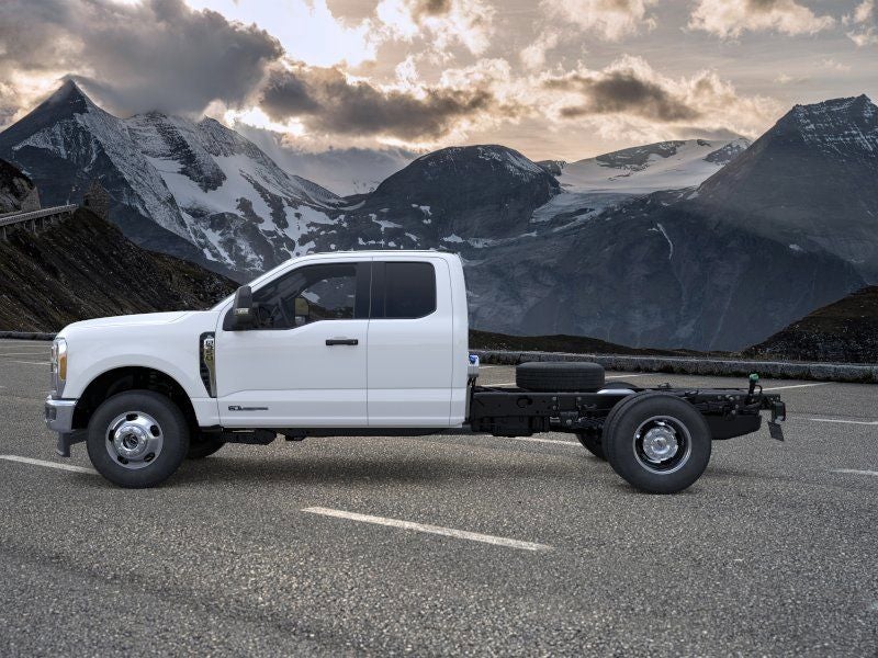 2026 Ford Chassis Cab F-350® XL