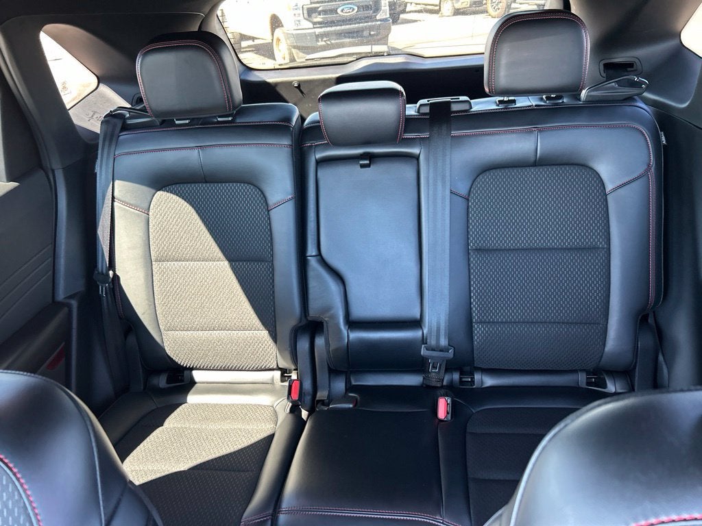 2025 Ford Escape ST-Line Select
