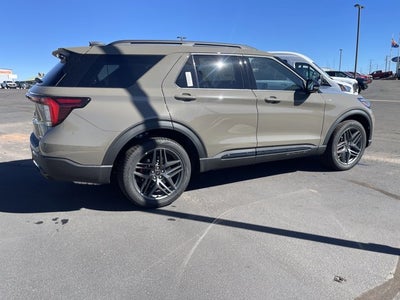 2026 Ford Explorer ST-Line