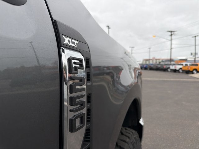 2026 Ford Super Duty F-250 SRW XLT