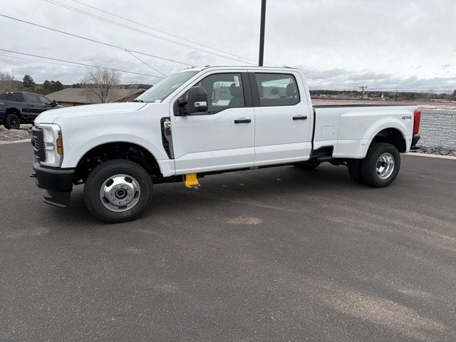 2026 Ford Super Duty F-350 DRW XL
