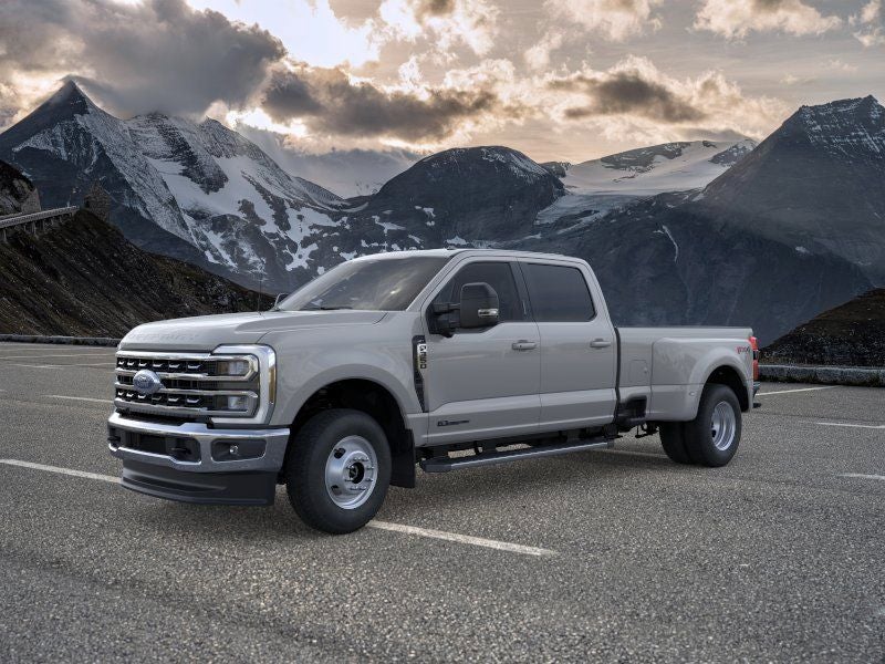 2026 Ford Super Duty F-350® XLT