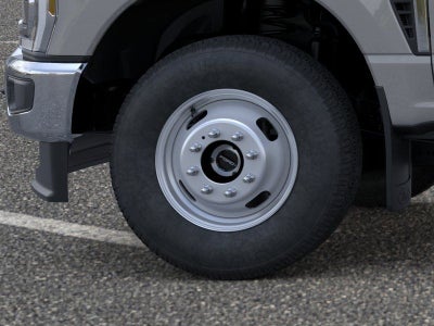 2026 Ford Super Duty F-350® XLT