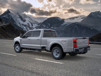 2026 Ford Super Duty F-350® XLT