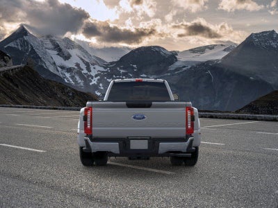 2026 Ford Super Duty F-350® XLT