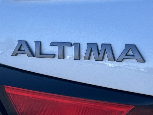 2023 Nissan Altima SLF23219
