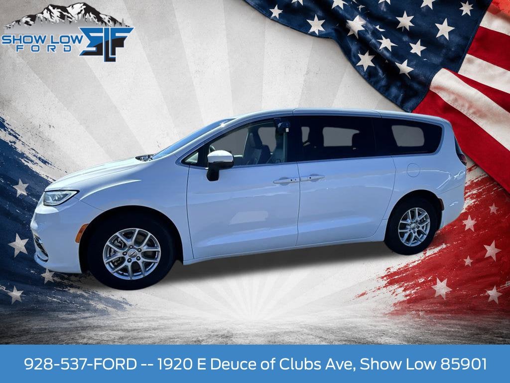 2023 Chrysler Pacifica Touring L