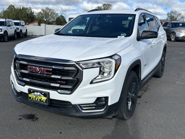2024 GMC Terrain AT4