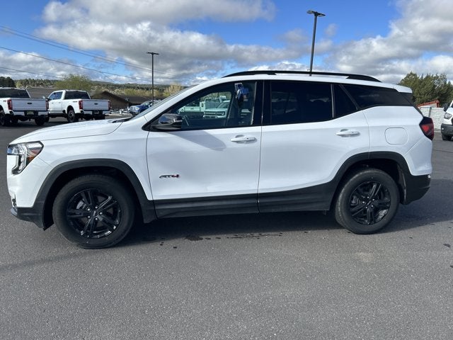 2024 GMC Terrain AT4