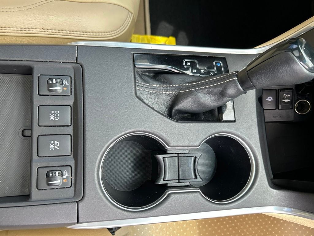 2015 Toyota Camry Hybrid XLE