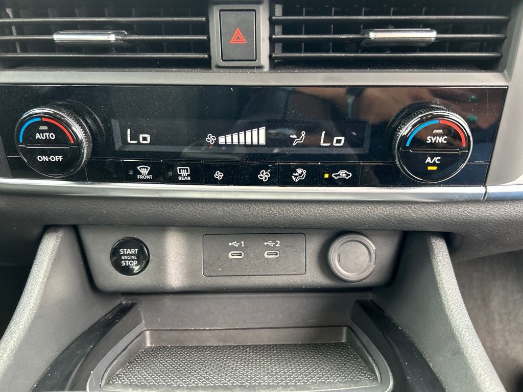2025 Nissan Rogue SV