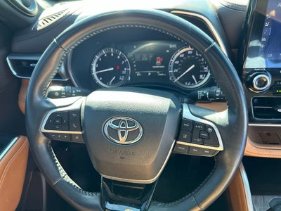 2022 Toyota Highlander Platinum