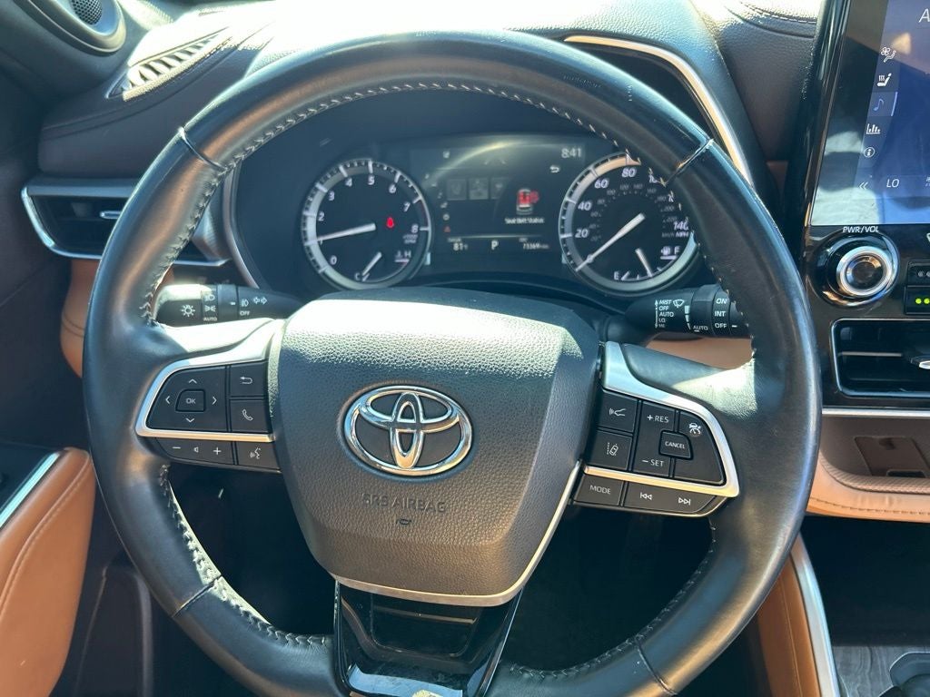 2022 Toyota Highlander Platinum