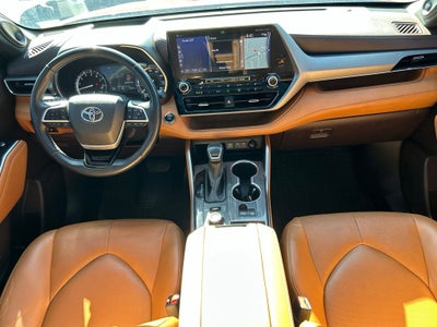 2022 Toyota Highlander Platinum